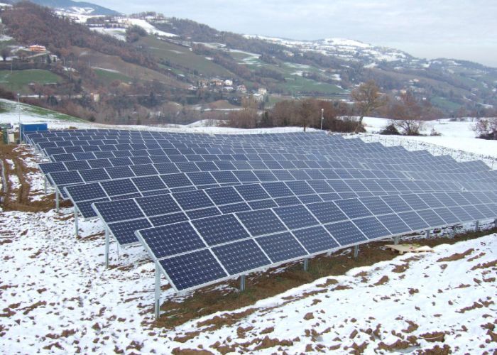 Snow on Solar Panels? Clear the Way with Expert Tips